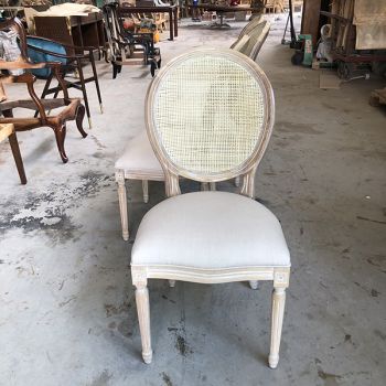 Ghế Louis XVI Lưng Tựa Đan Mây Không Tay Gỗ Cao Su LSXVI015