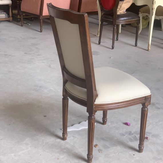 Ghế Louis XVI Gỗ Cao Su Tựa Vuông Bọc Da CÔng Nghiệp (Simili) LSXVI017