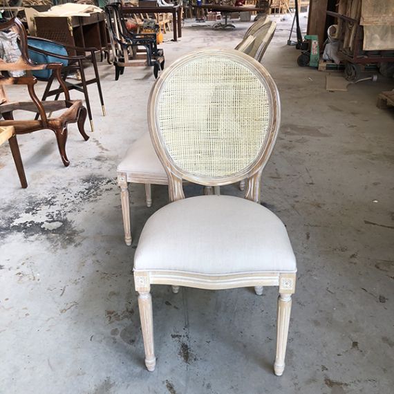 Ghế Louis XVI Lưng Tựa Đan Mây Không Tay Gỗ Cao Su LSXVI015